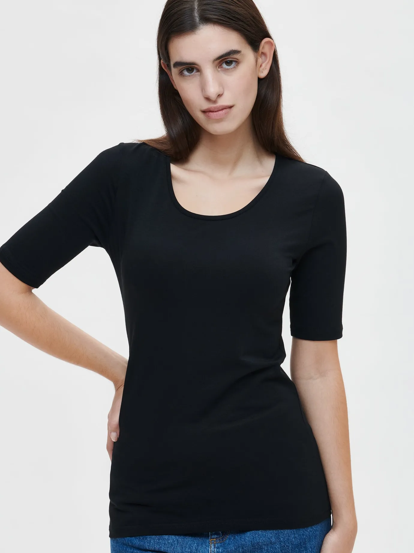 Basics|Paidat Ja Tunikat-Nanso BASIC t-paita - Musta
