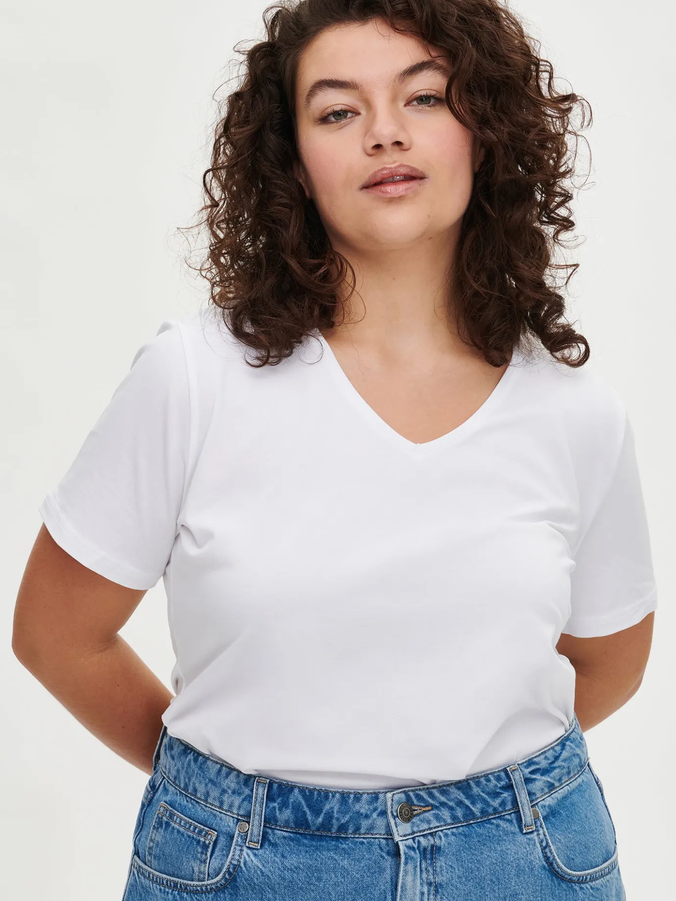 Basics|Paidat Ja Tunikat-Nanso BASIC t-paita - Valkoinen