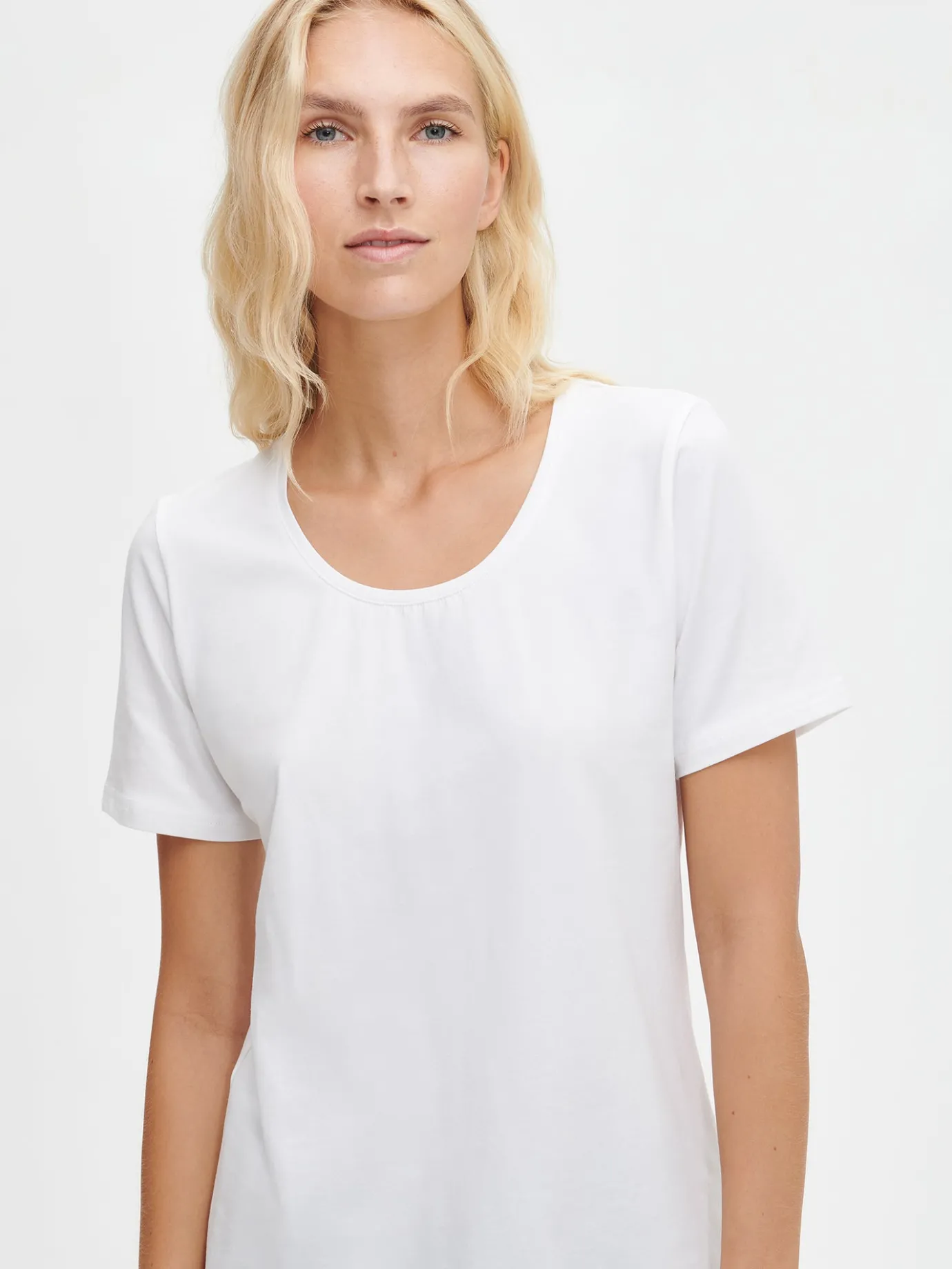 Basics|Paidat Ja Tunikat-Nanso BASIC t-paita - Valkoinen